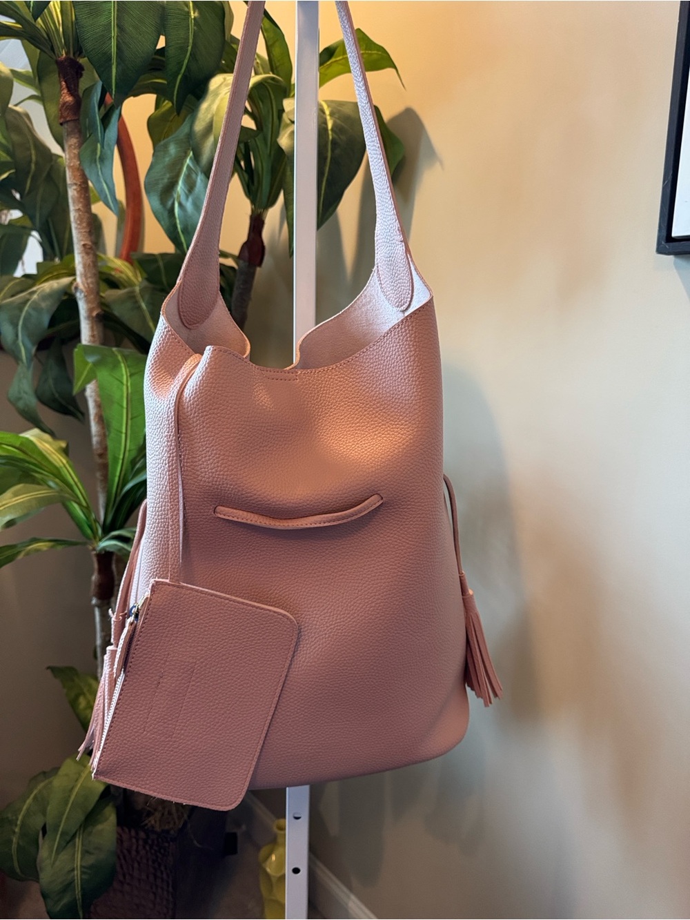 Women's Pink Shoulder Street-Level Bucket Hobo Bag with Tassel Accent w/pouch.